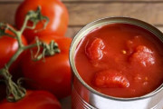 「トマト缶」とかいう何の為にあるのかわからない缶詰
