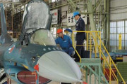 制空戦闘機F-2の生産ラインを閉じた上に、爆撃機F-35Aで何とかしようとした自公連立政権！