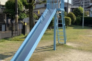 【困った】息子(3歳)と公園で遊んでたら、見知らぬ女の子が絡んできた。一緒に遊ぼうって言われて…