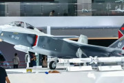 J-20ステルス戦闘機の複座型「J(殲)-20S」が登場…無人機と連携か！