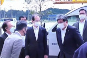 【動画】自民党 萩生田光一さん、イベント終了後に記者を会場内に閉じ込めて逃走してしまう
