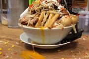 【画像あり】韓国人「日本のラーメンは生ゴミみたいだ‥」日本のラーメン屋で特盛ラーメンを注文した結果・・　韓国の反応