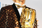 【話題】楽天辰己、GG賞受賞式に全身金色コーデで登場