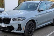 BMWのX3とかいうクルマ納車されたけどでけえな