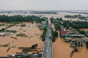 【東南アジア】豪雨続いたベトナム、水害死者６０人に　カンボジアでも２４人犠牲