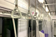 【動画】電車内で熱唱するおじさん、乗客達を沸かせてしまうｗｗｗｗｗｗｗｗｗｗｗｗｗｗｗｗｗ