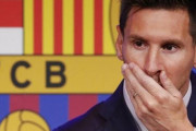 【悲報】バルセロナ関係者さん、メッシの移籍阻止のため訴状提出…