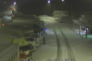 【画像】北陸道で立ち往生ｗｗｗ