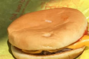 【画像】アメリカで1番食べられてるチーズバーガーがすごい