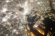 外国人「宇宙から夜の東京を見るとこんな感じらしいぞ！」