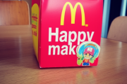 【海外の反応】マック日本、ワンピハッピーセット延期！転売対策に「英断」