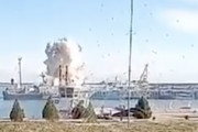 【動画】ウクライナの無人機がロシア海軍カスピ海艦隊の海軍基地を攻撃。