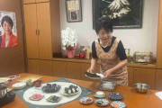上川外相エプロン姿でおにぎり作り…朝食をスタッフに振る舞う　食育担当相経験者でもあり「みんなで食べることが大事」　自民総裁選