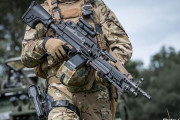 陸上自衛隊の次期機関銃候補にFNハースタルの「MINIMI Mk3」！