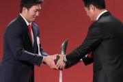 「NPB AWARDS 2019」カープ鈴木誠也が首位打者賞＆最高出塁率者賞＆B9！會澤翼がB9で表彰！