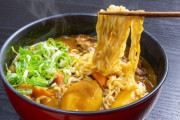 【疑問】カレーごはん「あります」カレーパン「あります」カレーうどん「あります」カレーラーメン「」←これｗｗｗｗｗ