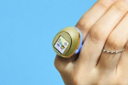 【画像】指輪型の「たまごっち」登場　全長28mmで史上最小、部品数は64個