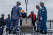 米軍岩国基地で護衛艦「いなずま」へのミサイル搭載訓練を日米共同で実施！