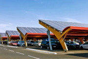 【朗報】フランスで駐車場の半分に対して、太陽光パネルの設置義務化の法律が採択される