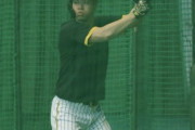 阪神・佐藤輝、岡田イズム吸収で打撃フォーム改造着手　スタンス広く、グリップ下げ、指揮官もうなずく