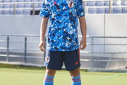 【朗報】サッカー日本代表の新ユニフォーム、めちゃくちゃ人気だったｗｗｗｗ