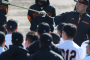 阿部慎之助２軍監督、地獄のキャンプで若手鍛える　野手は１日１０００スイング、投手は計１０００球