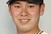 巨人、ルーキーの伊藤優輔に自由契約　育成で再契約へ