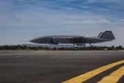 ボーイングの戦闘機連携ドローン「ロイヤル・ウィングマン」が地上走行試験を開始…オーストラリア空軍と共同開発中！