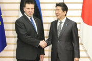 【外交】安倍首相「政治家を引退したらエストニアのおいしいチョコレートを日本に輸入する」