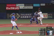 【オリックス対DeNA1回戦】DeNA・バウアー、サイン違いか…パスボールで二塁ランナーが一気に生還し同点に追いつかれる…