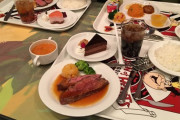 ディズニーランドで食べた親子3人8,000円のランチをご覧ください