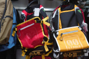 【画像】ワークマンに置いてるリュックｗｗｗｗｗｗｗｗｗｗ