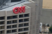 ﾃﾞﾀ━━(ﾟ∀ﾟ)━━!!! 米ＣＮＮ「トランプ氏はナチスドイツのヒトラーに酷似」