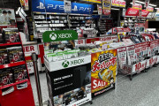 【悲報画像】ヨドバシのXboxコーナー、ワゴンのみになってしまうwwwwwwwwwwwwwwwwwwwwwwww