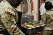 プロバイダーズ・カフェの米陸軍料理スペシャリストが技術を競う！