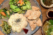 【ライフ〇ァック】ヴィーガン向けの調味料を肉に使うとクソ美味いと話題にｗｗｗｗｗｗ