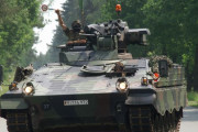 米「ブラッドレー歩兵戦闘車」独「マルダー歩兵戦闘車」仏「AMX-10RC偵察戦闘車」…日本は何を送れるん？