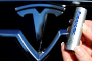 海外「EVにとって素晴らしいニュースだ！」 パナソニックがテスラ向け電池を飛躍的高性能化へ　海外の反応