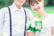 「あまりの綺麗さに見惚れてしまった」ミス中央の人気女子アナ電撃結婚に反響　純白ドレスで頬寄せ合う姿に「美男美女すぎる」お相手は箱根駅伝衝撃独走話題トップランナー