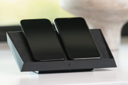 【朗報】テスラ、クソかっこいいワイヤレス充電器を発売wwwwww