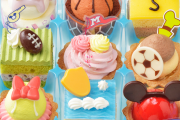 『ディズニー』×「コージーコーナー」かわいいプチケーキ登場！スポーツをモチーフにしたキュートな詰め合わせ