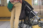 ◆大炎上◆Twitter民「ベビーカーには席譲りません！お前が勝手に生んだ子供だろ！」