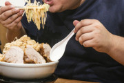 ラーメンの残り汁にご飯を投入する食べ方あるじゃん あれの賛否を知りたい