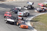 【動画】V8エンジンを搭載していれば後はなんでもあり！というレースが面白い。