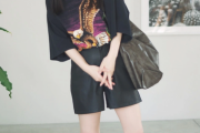 【乃木坂46】久保史緒里がチョイスした古着Tシャツ