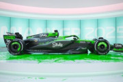 キック・ザウバーのF1マイアミGP向けスペシャルリバリーが「苔、カビ、フロービズ撒いただけ」などと話題