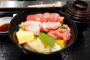「ボッタクリ丼」と言われる豊洲のうに丼、その実態とは