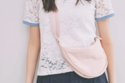 【乃木坂46】遠藤さくら、レースTシャツ+ミニスカで編み込みセンター分け レアな姿のモデルショット