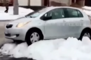 【動画】置き配泥棒さん、車を雪に乗り上げ警察に捕まるまでのマヌケな一部始終が撮られてしまうｗｗｗｗ