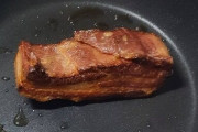 【急募】ベーコン焼いとるんやがこれどうやって食うんや